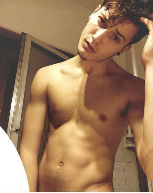 gabriele_esposito_amici_15_nudo
