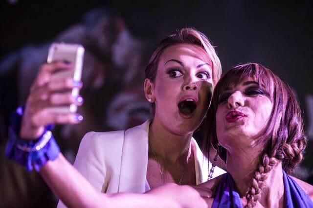Francesca Pascale insieme a Vladimir Luxuria al Gay Village.