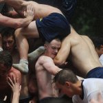 Herndon: la scalata di cadetti più omoerotica al mondo - Thumbnail
