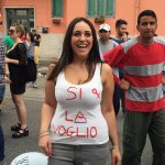 De Magistris in marcia al Pride di Napoli - Thumbnail