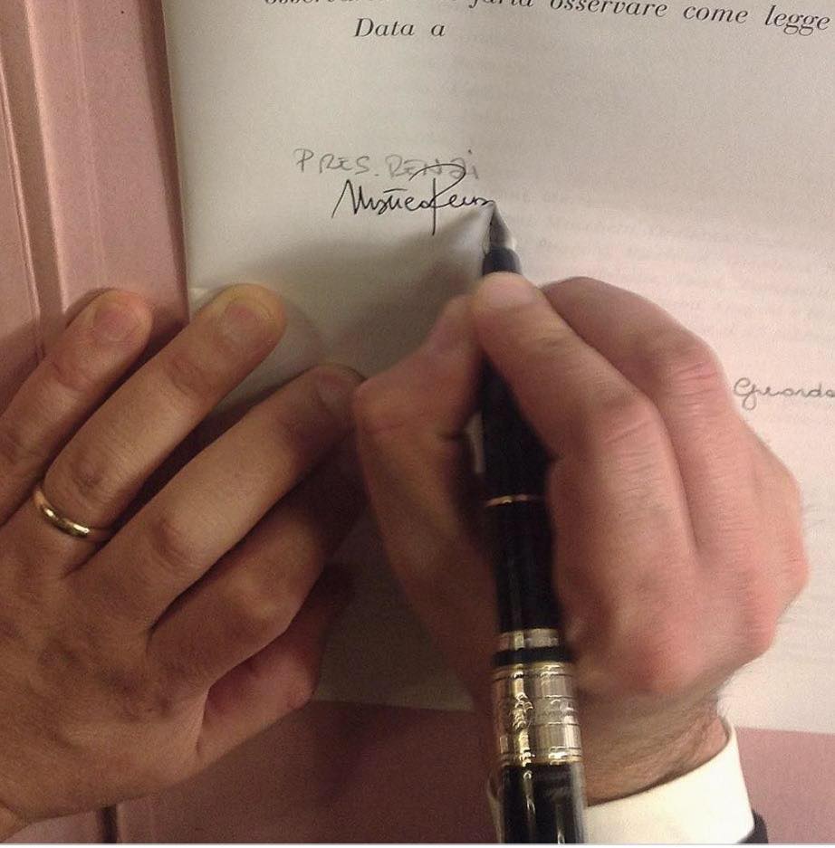 renzi-firma-unioni-civili