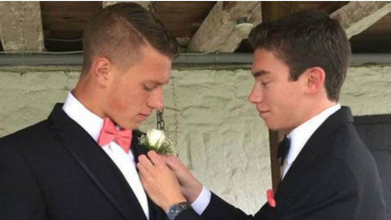 teenager_gay_al_prom
