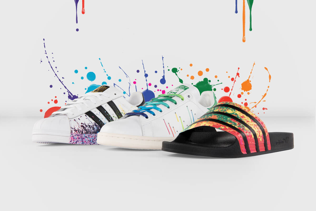 Schizzi di arcobaleno sulle sneaker
