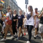 Un bagno mistico nella libertà: è il Berlin Pride - Thumbnail