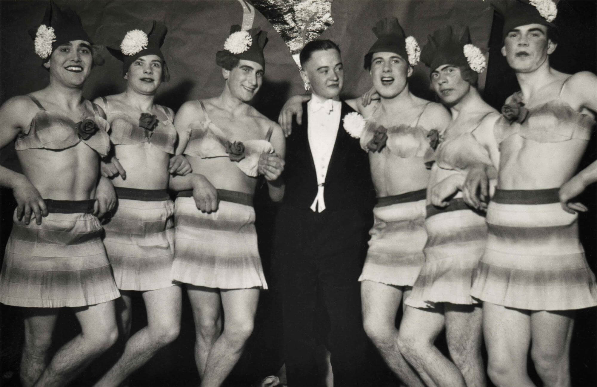 a-private-collector-shares-a-century-of-amateur-queer-photography-body-image-1468419808