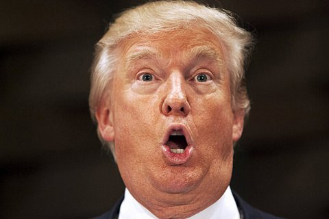 Donald Trump, 4 anni di dichiarazioni e decisioni omotransfobiche da presidente USA - donald trump face - Gay.it