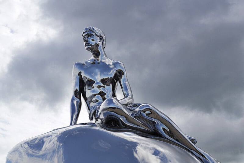 L’arte di Elmgreen&Dragset: ragazzetti e nostalgia <br> alla fine del party