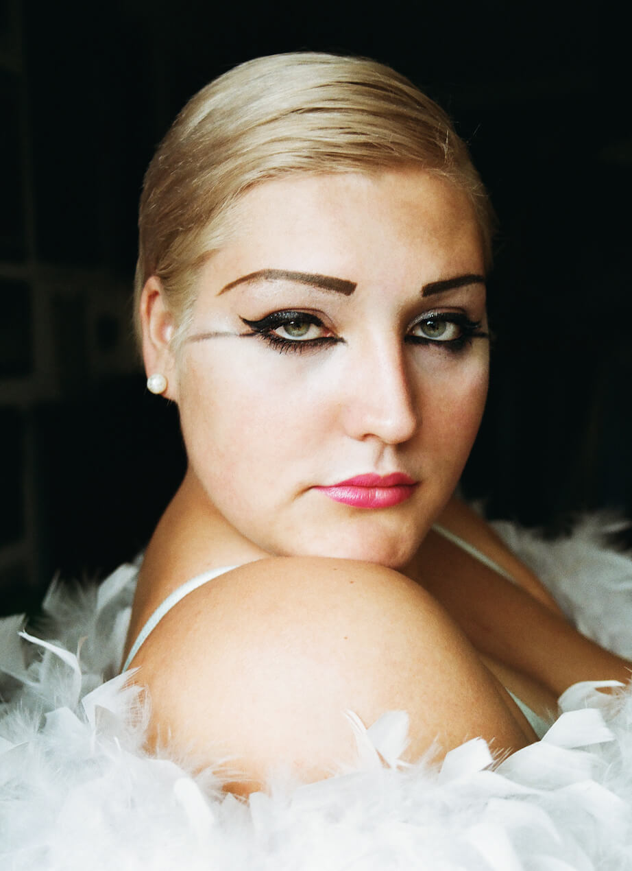 Lucienne Emily Lücke, 20, Vienna, singer