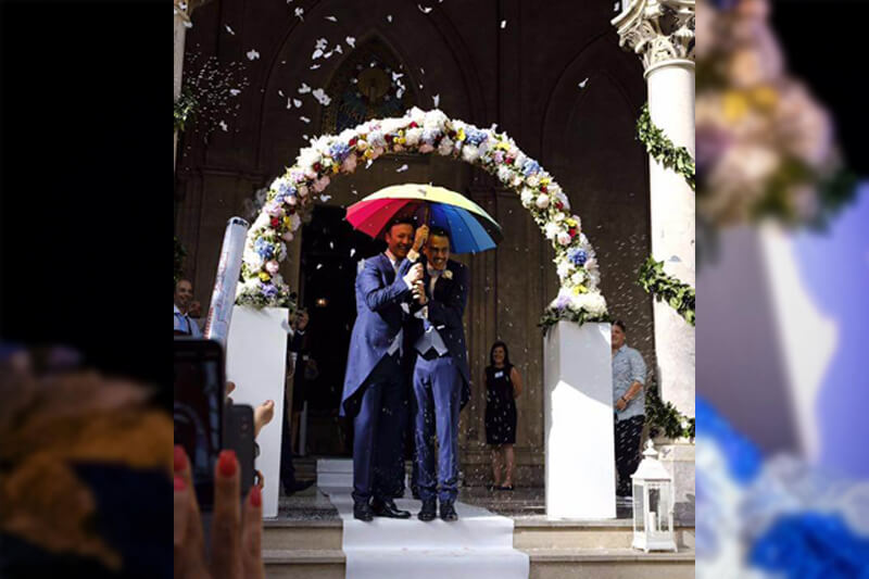 Roberto e Giovanni sposi a Palermo: commenti omofobi sui social, ma l’amore trionfa comunque
