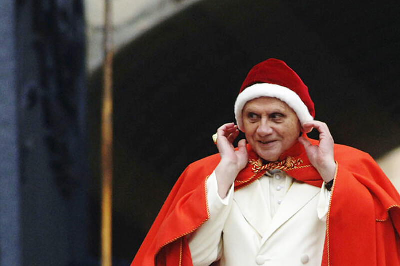 Ratzinger è tornato: “Matrimoni gay e aborto segni dell’Anticristo”