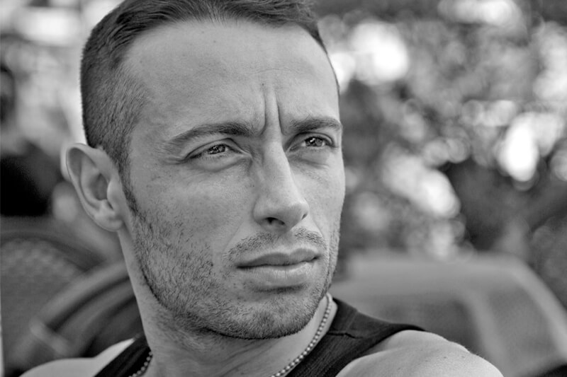 L’attivista LGBT Yuri Guaiana è stato rilasciato: “Devo lasciare subito il Paese, sono sotto processo”