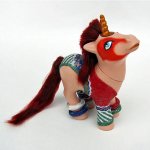 Le icone della musica, dell'arte e del cinema diventano Mini Pony - Thumbnail