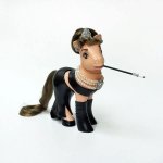 Le icone della musica, dell'arte e del cinema diventano Mini Pony - Thumbnail
