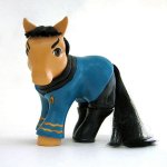 Le icone della musica, dell'arte e del cinema diventano Mini Pony - Thumbnail