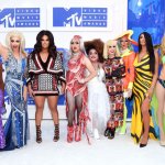 VMA: le drag di RuPaul conquistano il red carpet coi look più iconici dalle edizioni passate - Thumbnail