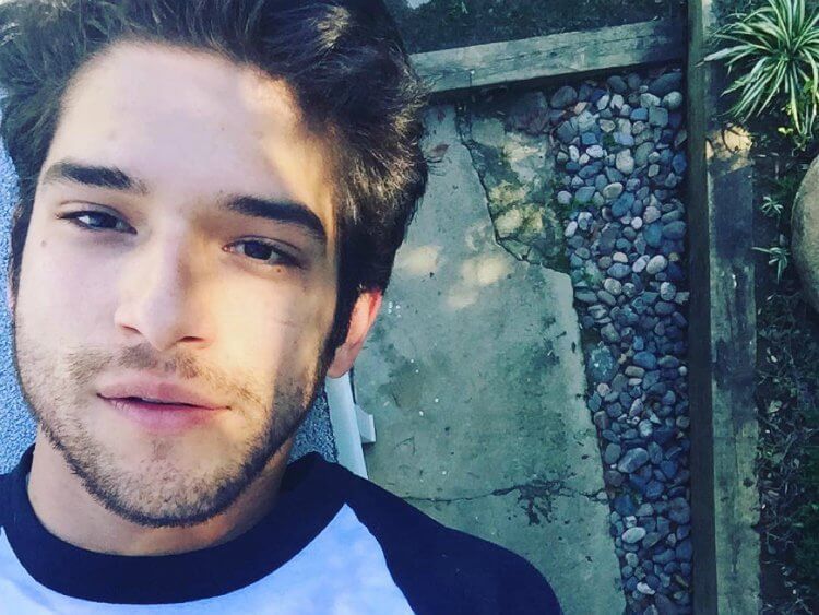 Ecco perché perdoniamo a Tyler Posey il finto coming out su Snapchat