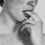 Ragazzi belli come ragazze: le fotografie di Haefeli sovvertono lo stereotipo - Thumbnail
