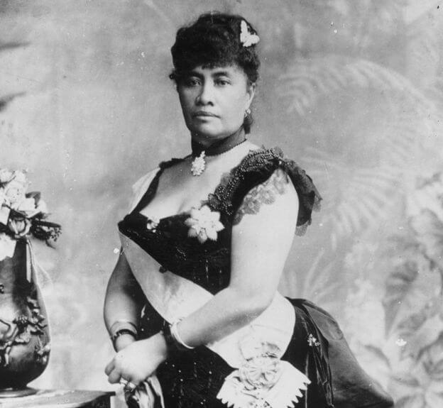_86419449_queenatvictoriagolden