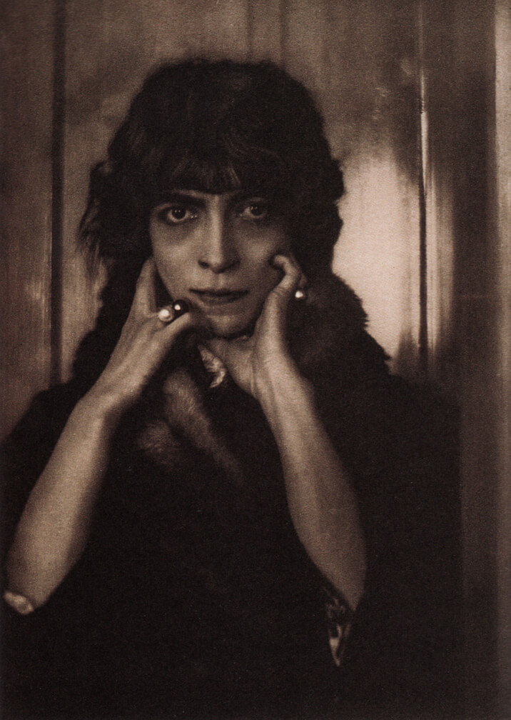 LUISA CASATI (1881-1957)