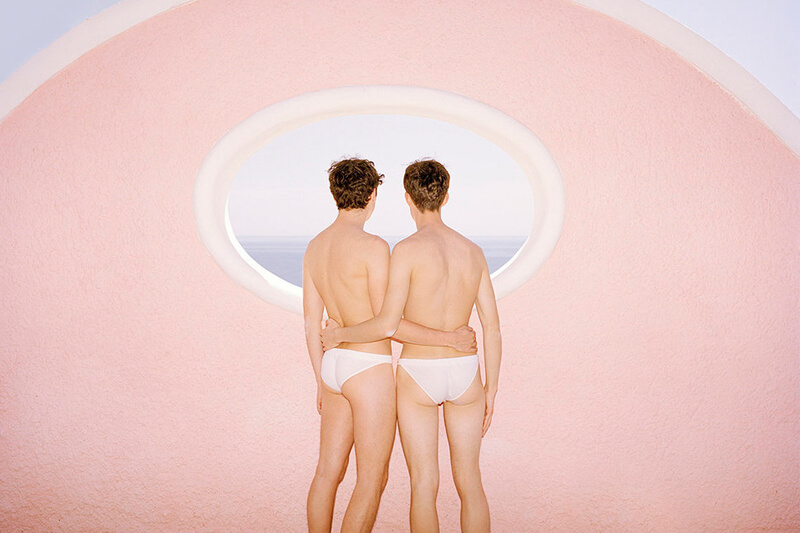 Ragazzi belli come ragazze: le fotografie di Haefeli sovvertono lo stereotipo - haefeli - Gay.it