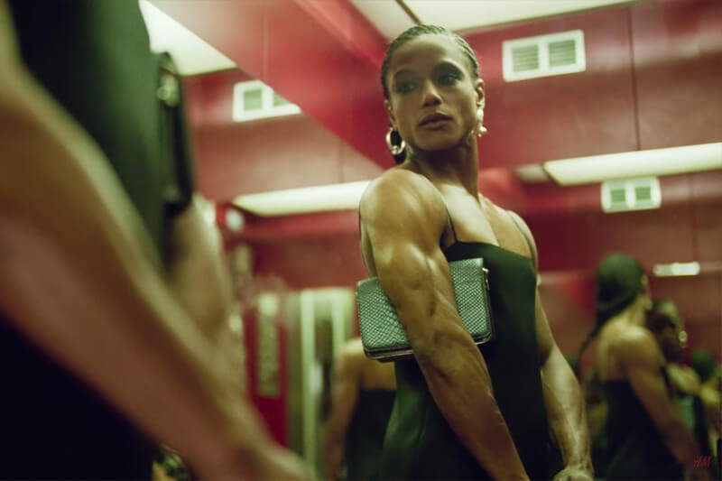 La nuova, incredibile campagna di H&M che include tutte le donne, senza distinzioni