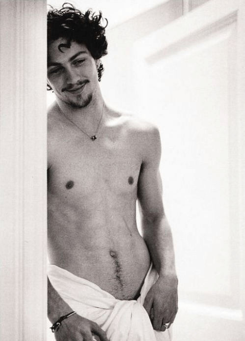 Aaron Taylor-Johnson: ecco il bellissimo "Animale Notturno" di Tom Ford