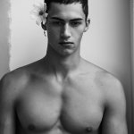 Portraits Nudes Flowers: il nuovo libro di Mariano Vivanco con James Franco e molti altri - Thumbnail
