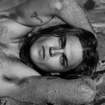 Portraits Nudes Flowers: il nuovo libro di Mariano Vivanco con James Franco e molti altri - Thumbnail