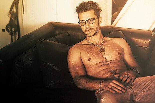 Andrea Montovoli: ecco la gallery con le foto più hot