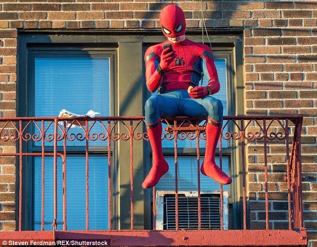 Scopri chi è Tom Holland, il giovanissimo nuovo Spider-Man