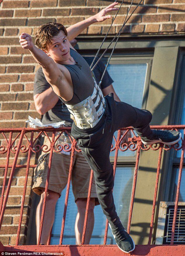 Scopri chi è Tom Holland, il giovanissimo nuovo Spider-Man