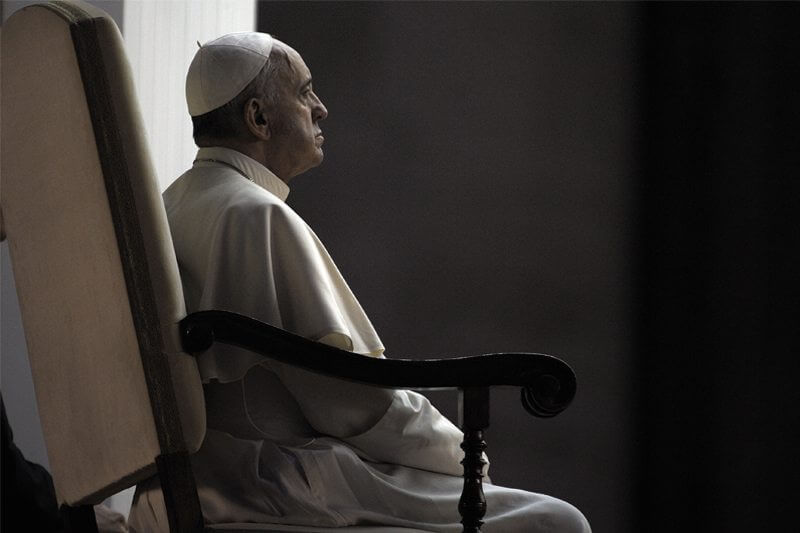 Gender: così Papa Francesco tradisce la parola di Cristo. Amen.