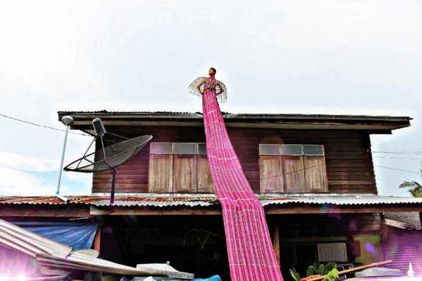 Questo designer thailandese 17enne ha conquistato il mondo con le sue incredibili creazioni