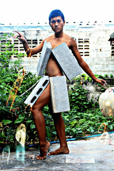 Questo designer thailandese 17enne ha conquistato il mondo con le sue incredibili creazioni