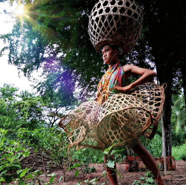 Questo designer thailandese 17enne ha conquistato il mondo con le sue incredibili creazioni