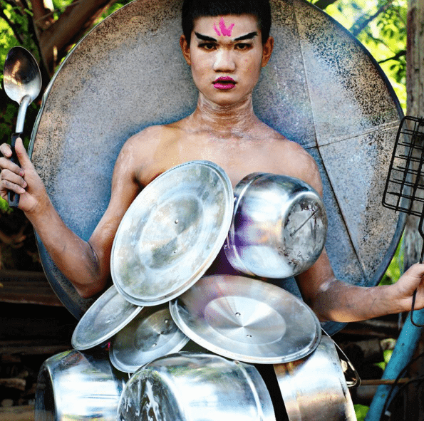 Questo designer thailandese 17enne ha conquistato il mondo con le sue incredibili creazioni