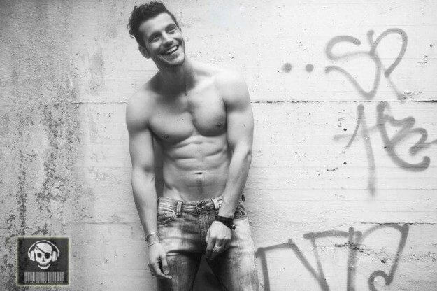 Andrea Montovoli: ecco la gallery con le foto più hot