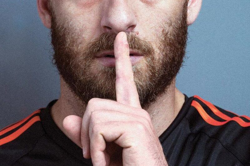 L’8% dei tifosi se ci fosse un gay in formazione non seguirebbe più la squadra del cuore