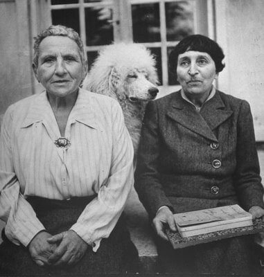 gertrude-stein-alice-b-toklas-and-basket