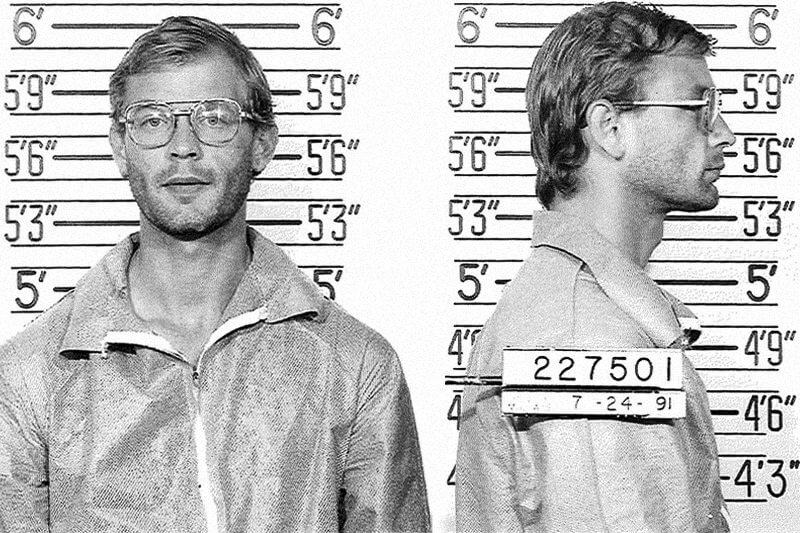 Evan Peters è Jeffrey Dahmer, il mostro di Milwaukee che fece a pezzi 17 gay - la prima immagine ufficiale - jeffreydahmer cover - Gay.it