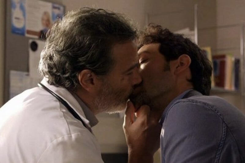 Primo bacio gay a Un Medico in Famiglia su Raiuno