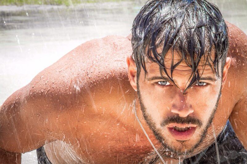 Andrea Montovoli: ecco la gallery con le foto più hot - montovoli - Gay.it