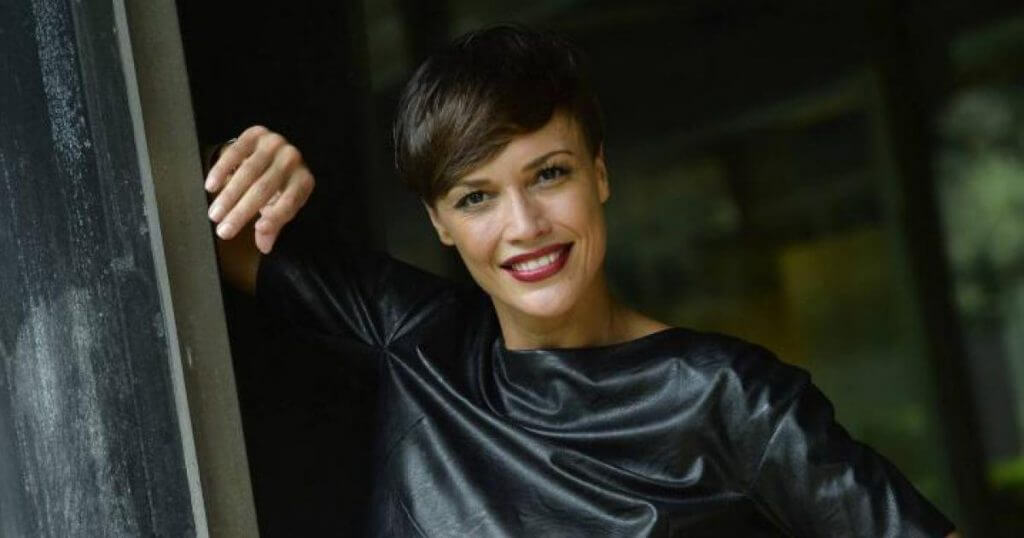 Intervista a Roberta Giarrusso: “Vi racconto la mia prima volta con una donna”