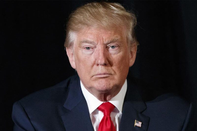 Donald Trump contro le persone LGBT nell’esercito: “È ora di finirla col politicamente corretto”