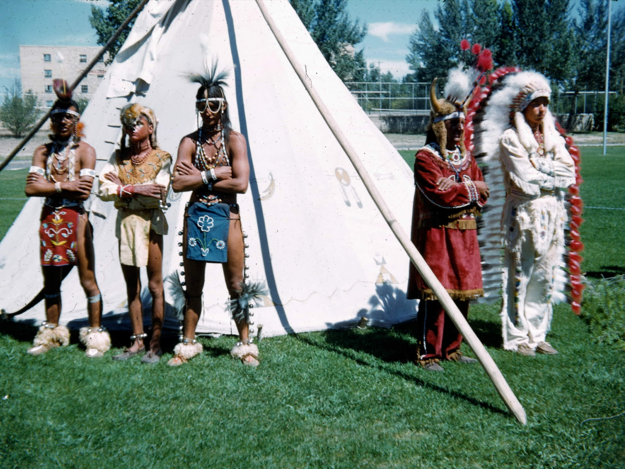 ac-indian-dancing-scout-e-omosessualita