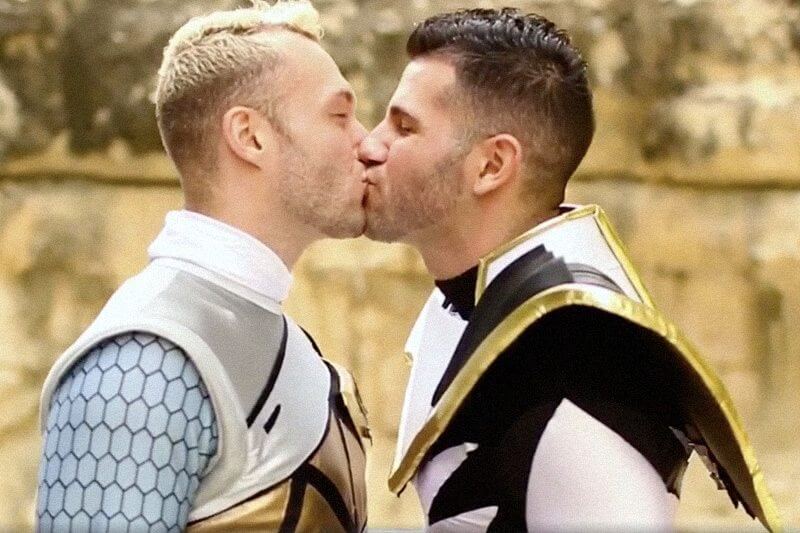 Power Rangers, nel nuovo film Blue Ranger sarà gay - cosplayer gay power rangers - Gay.it