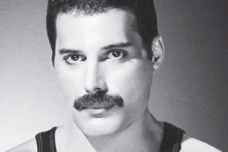 Esce oggi il libro che racconta i retroscena della malattia e della morte di Freddie Mercury