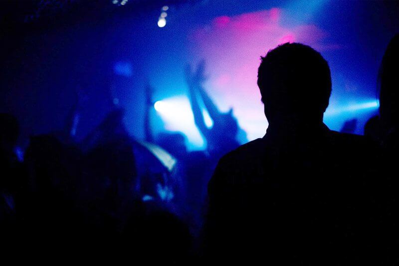 Faenza, episodio di omofobia in discoteca: “Fr*cio, ti aspettiamo fuori”