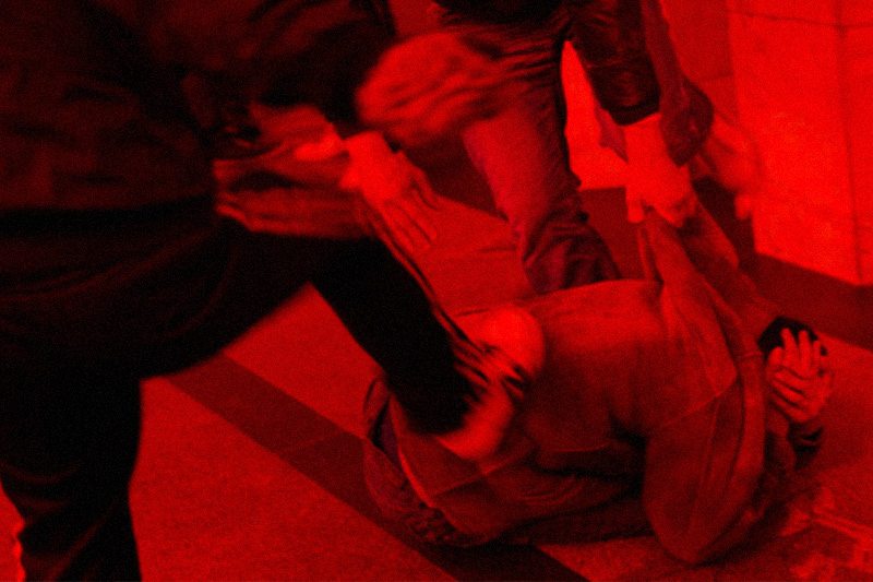 Allarme omofobia a Berlino: un’intera famiglia aggredisce un 35enne gay