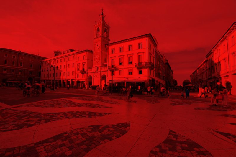Rimini: vent’anni, picchiata dai genitori perché bisessuale